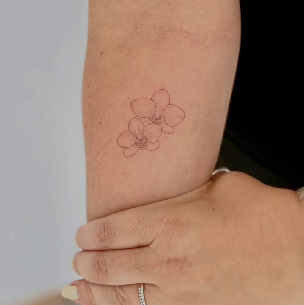 Tatuaje Fine Line Orquídeas Botánicas